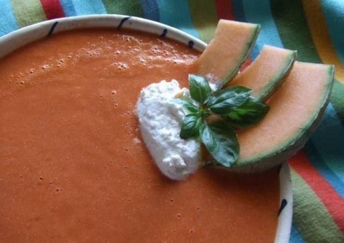 El melón es más que un postre: 17 recetas para preparar con esta fruta