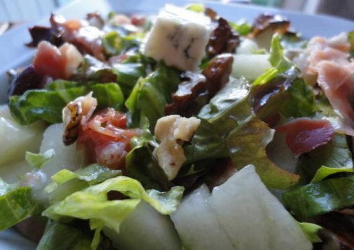 El melón es más que un postre: 17 recetas para preparar con esta fruta