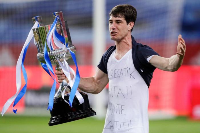 Rufián hace el mejor resumen de la final de Copa con apenas dos fotos