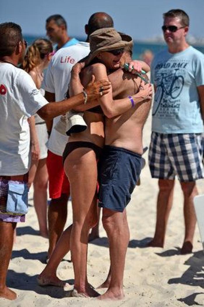 Cerca de 2.500 turistas abandonan a la carrera Túnez tras el atentado (FOTOS)