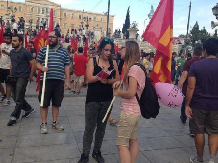 "Los griegos somos la primera víctima, vosotros podéis ser los siguientes"