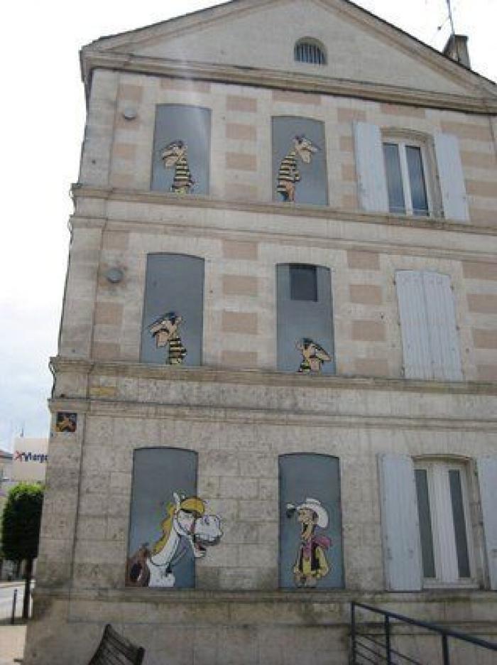 Angoulême, la ciudad en la que el cómic y el 'street art' se fusionan (FOTOS)