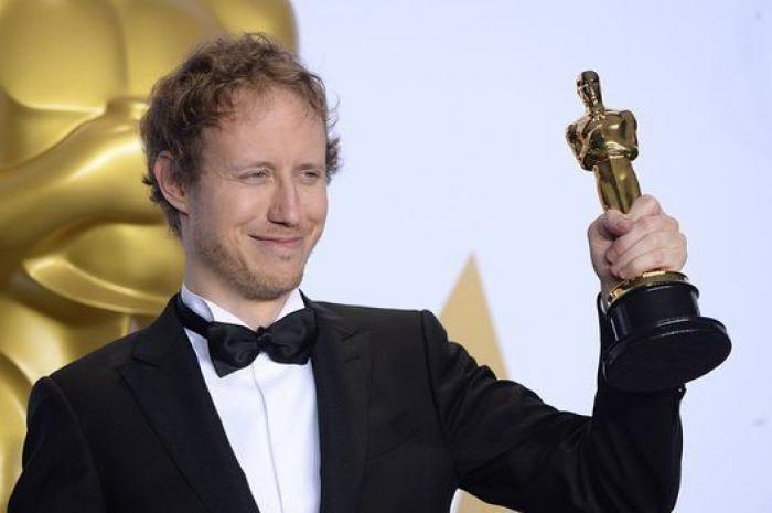 Caras largas ante la premiada a Mejor diseño de vestuario por 'Mad Max' (VÍDEO)