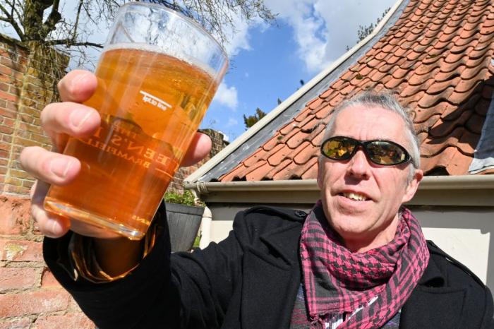 La mascarilla y el certificado covid dejan de ser obligatorios en Reino Unido