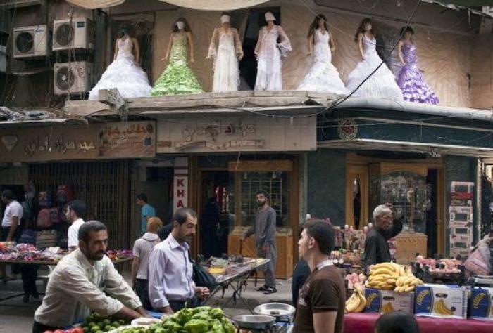 Al Arabiya confunde la foto del fotógrafo secuestrado en Siria con la de un líder de Podemos