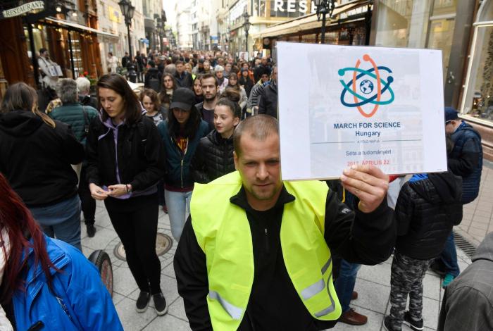 Invertir en investigación es invertir en futuro, pero Casado no se entera