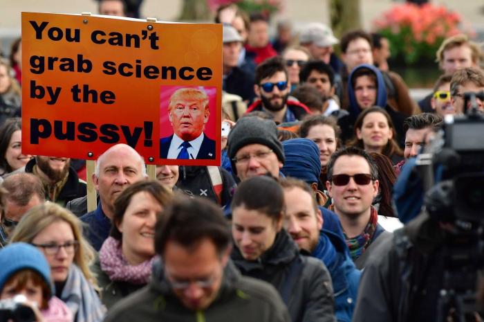 Invertir en investigación es invertir en futuro, pero Casado no se entera