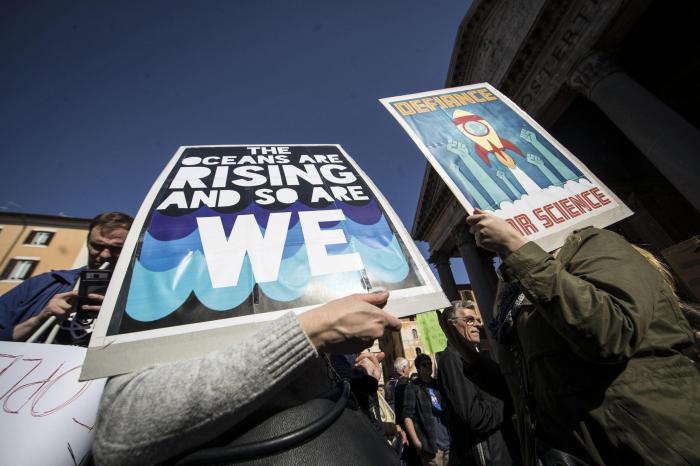 Invertir en investigación es invertir en futuro, pero Casado no se entera