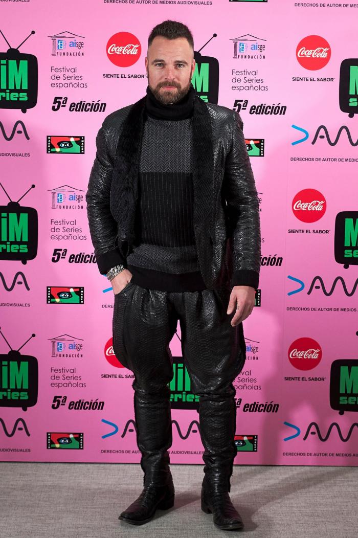 'Allí abajo' y 'Sé quién eres', mejores series españolas de 2017