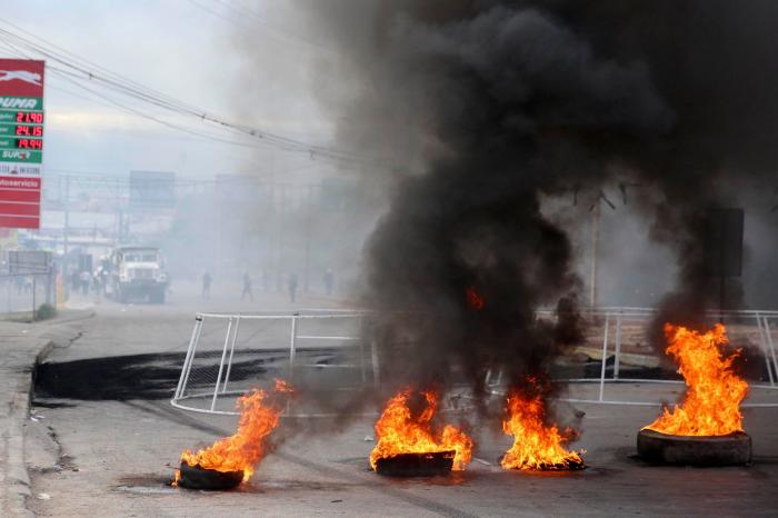 La calle arde en Honduras ante las sospechas de fraude electoral