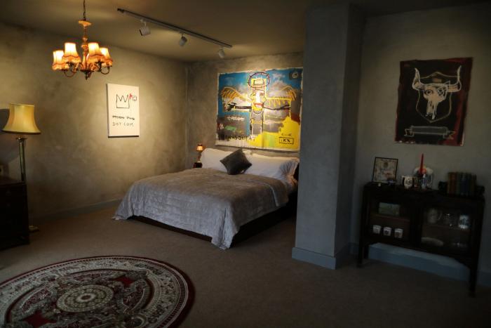 Roban en París un Banksy pintado en una puerta de la sala Bataclan