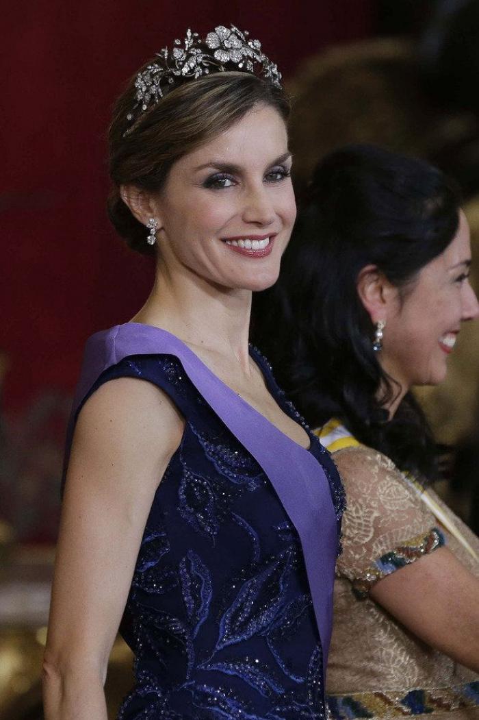 La felicitación navideña de los Reyes revela qué tienen en común Letizia y Leonor