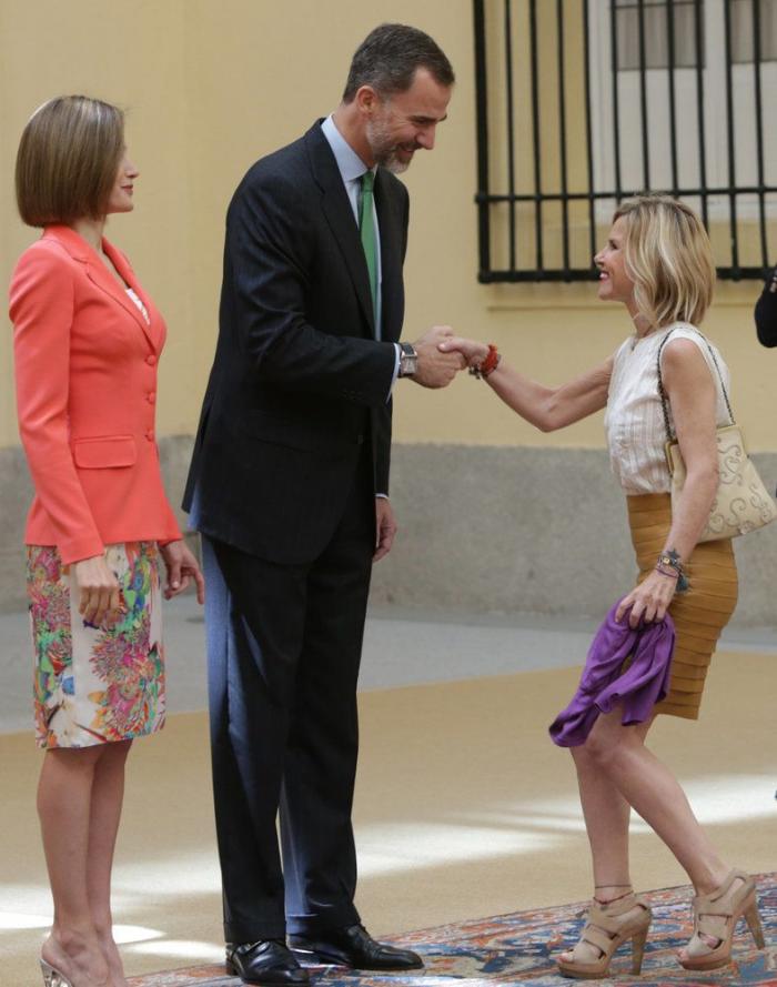 La felicitación navideña de los Reyes revela qué tienen en común Letizia y Leonor