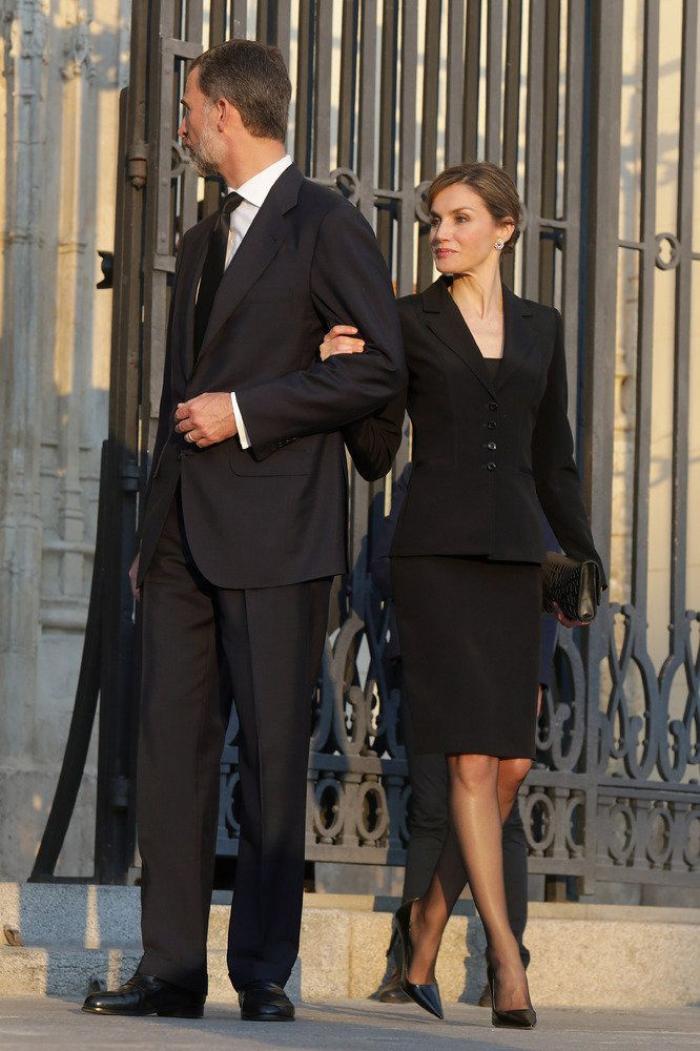 La felicitación navideña de los Reyes revela qué tienen en común Letizia y Leonor