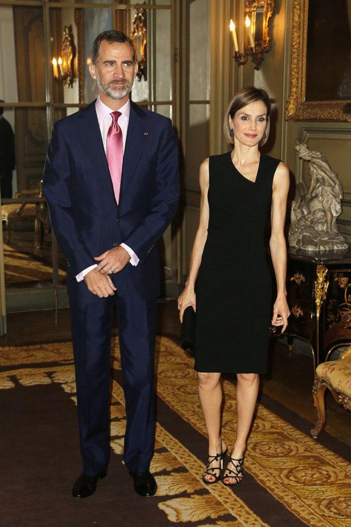 La felicitación navideña de los Reyes revela qué tienen en común Letizia y Leonor