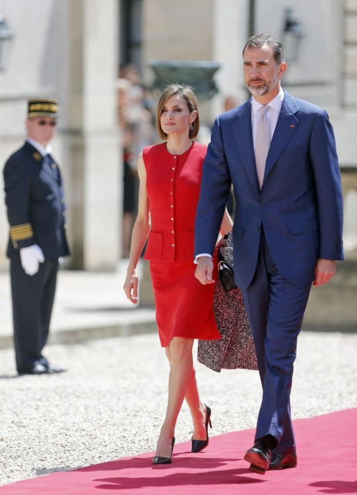 La felicitación navideña de los Reyes revela qué tienen en común Letizia y Leonor