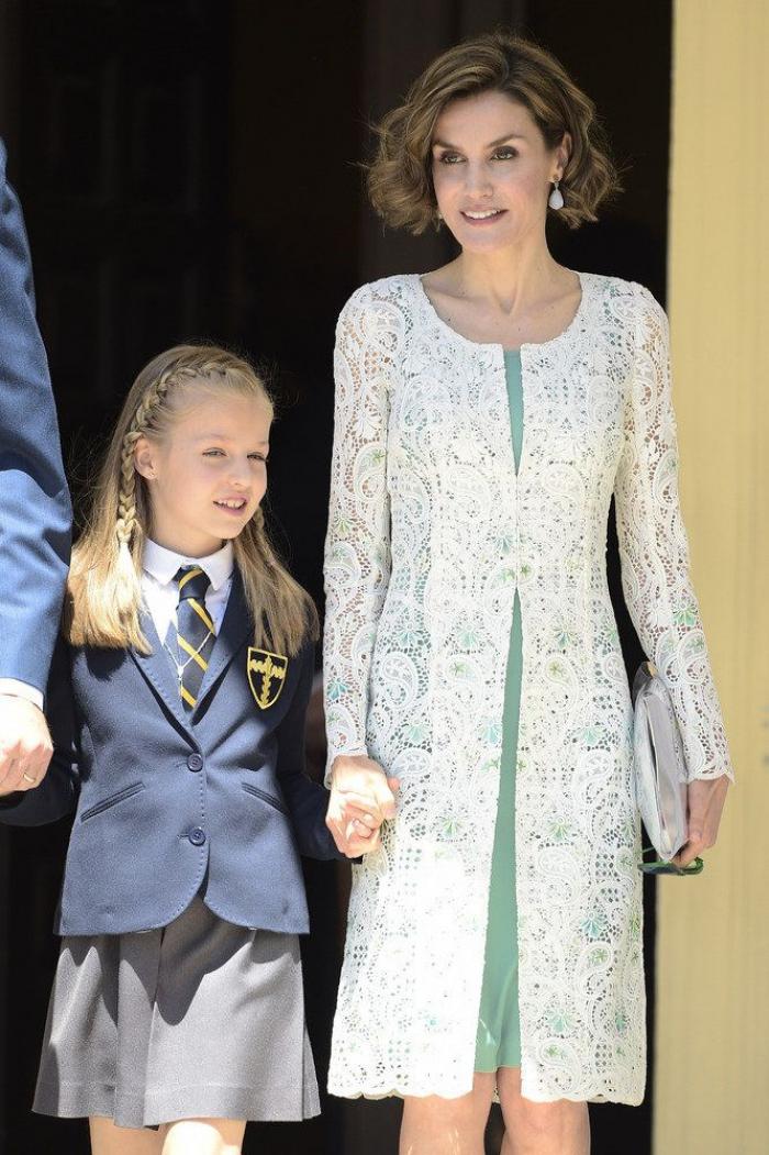 La felicitación navideña de los Reyes revela qué tienen en común Letizia y Leonor