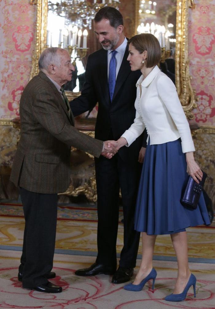 La felicitación navideña de los Reyes revela qué tienen en común Letizia y Leonor