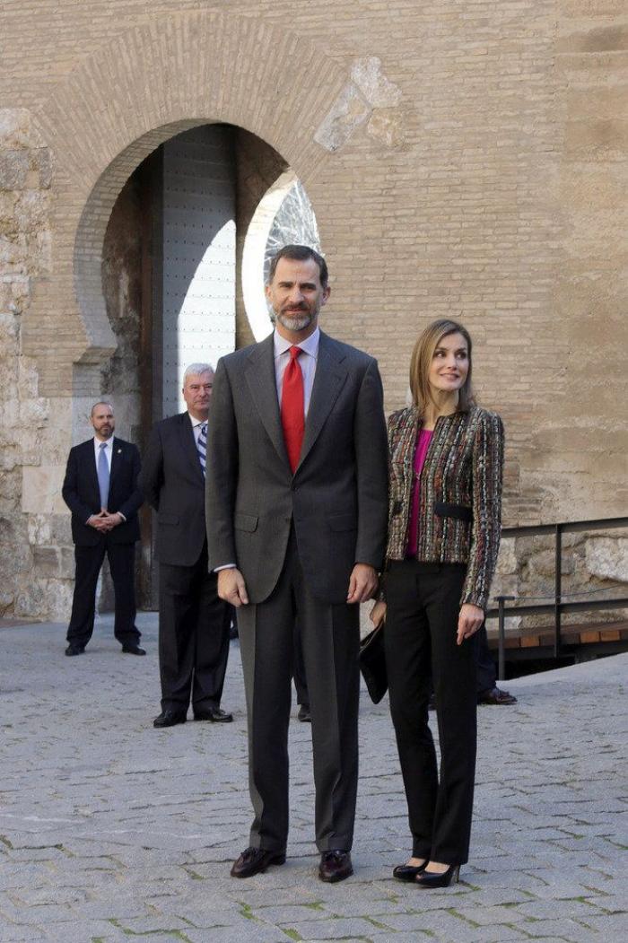 La felicitación navideña de los Reyes revela qué tienen en común Letizia y Leonor