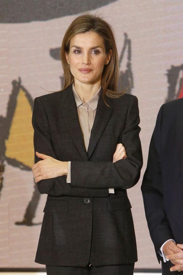 La felicitación navideña de los Reyes revela qué tienen en común Letizia y Leonor
