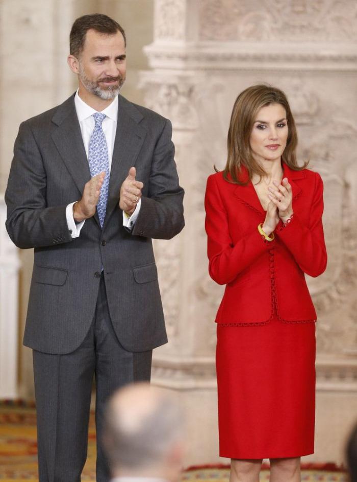 La felicitación navideña de los Reyes revela qué tienen en común Letizia y Leonor