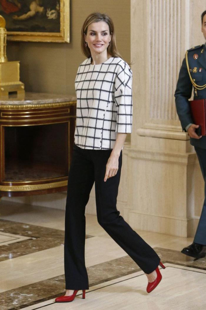 La felicitación navideña de los Reyes revela qué tienen en común Letizia y Leonor