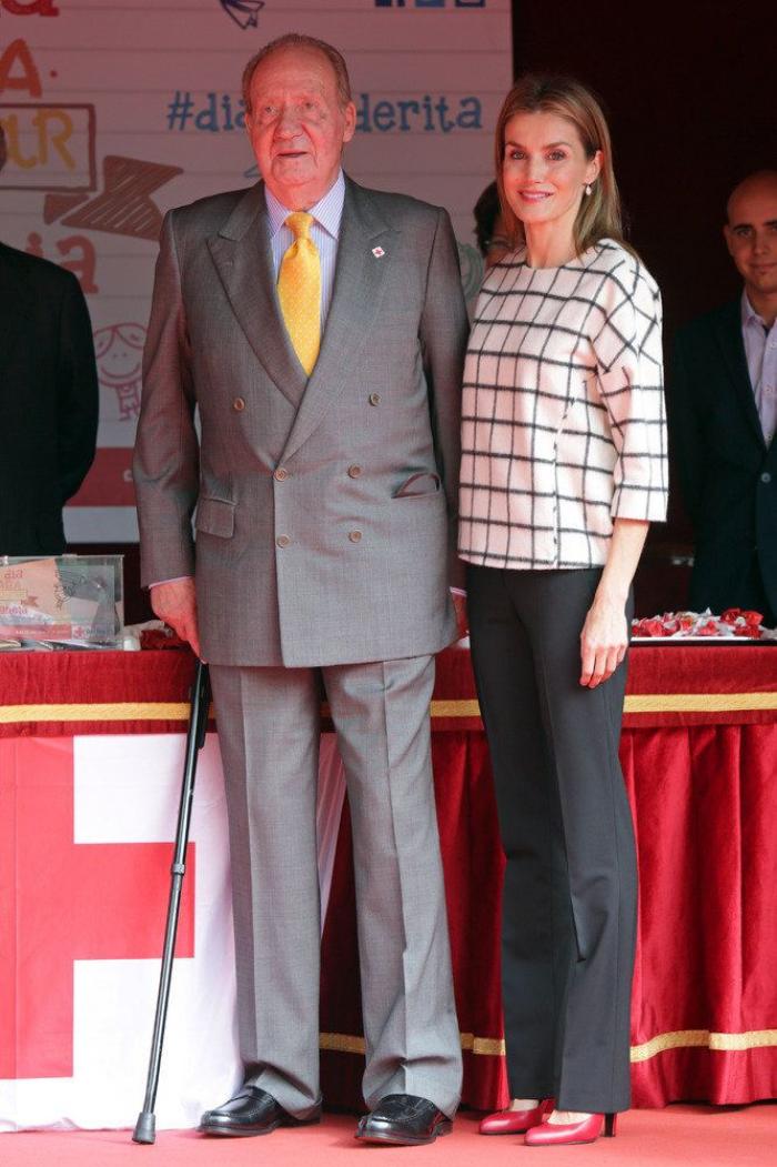 La felicitación navideña de los Reyes revela qué tienen en común Letizia y Leonor