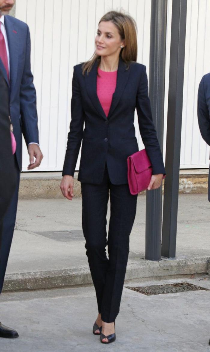 La felicitación navideña de los Reyes revela qué tienen en común Letizia y Leonor