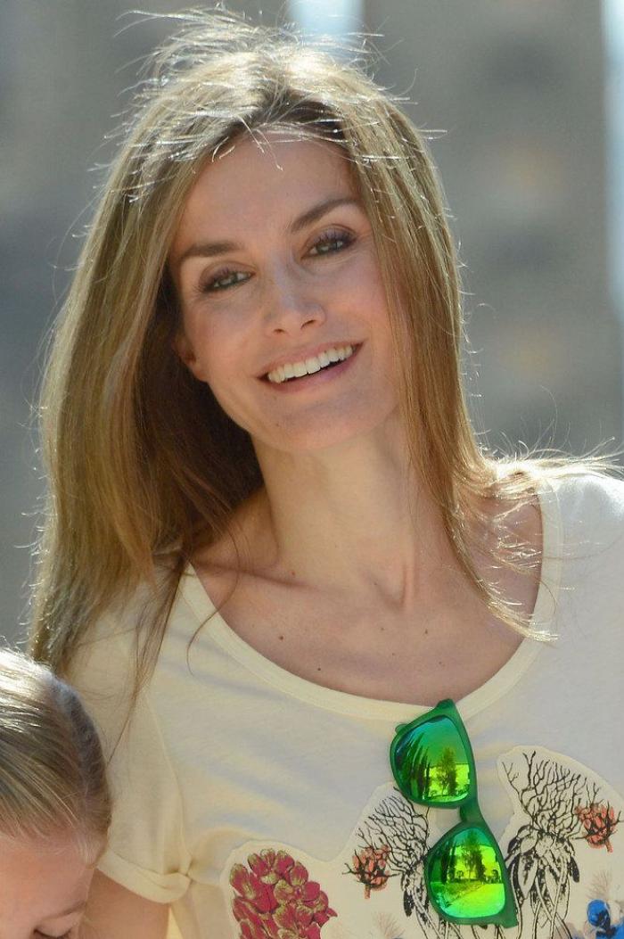 La felicitación navideña de los Reyes revela qué tienen en común Letizia y Leonor