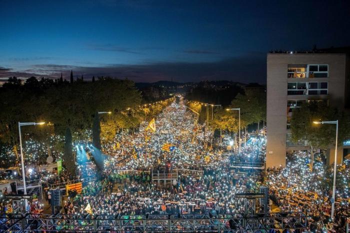 Comida "flatulenta", ping-pong, series... : Rull y Turull relatan su día a día en prisión