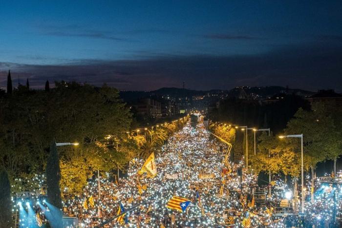 Comida "flatulenta", ping-pong, series... : Rull y Turull relatan su día a día en prisión