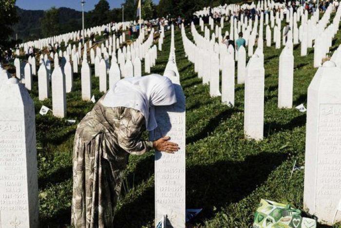 Bosnia conmemora el vigésimo aniversario de la tragedia de Srebrenica