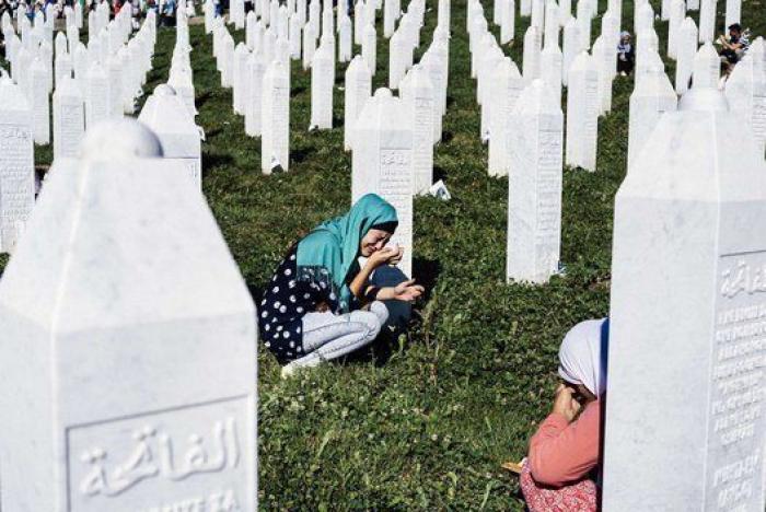 Bosnia conmemora el vigésimo aniversario de la tragedia de Srebrenica