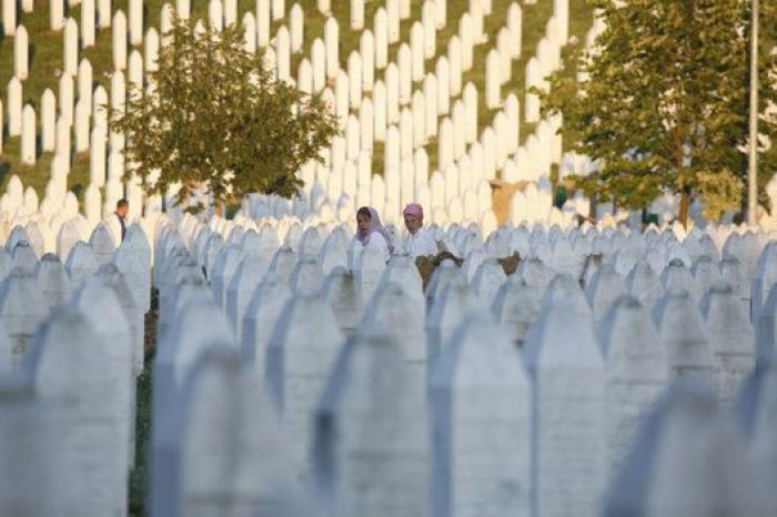 Bosnia conmemora el vigésimo aniversario de la tragedia de Srebrenica