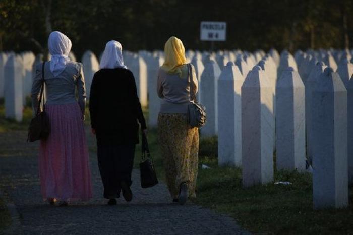 Bosnia conmemora el vigésimo aniversario de la tragedia de Srebrenica