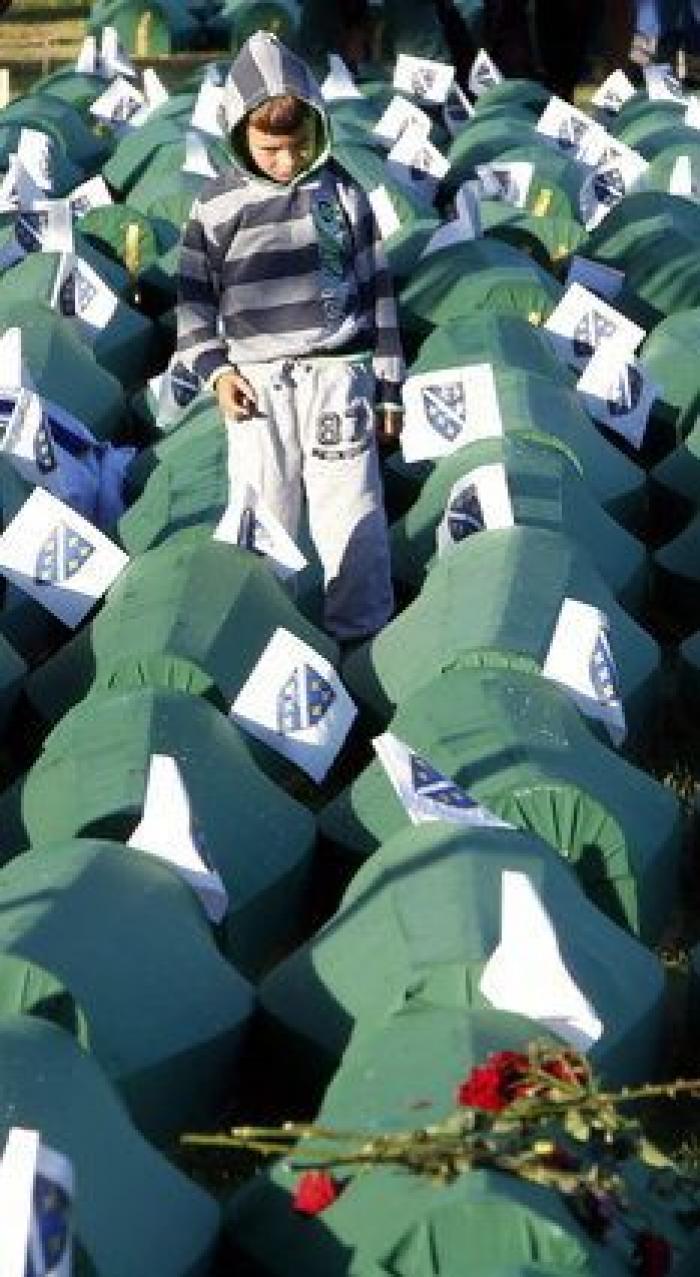 Bosnia conmemora el vigésimo aniversario de la tragedia de Srebrenica