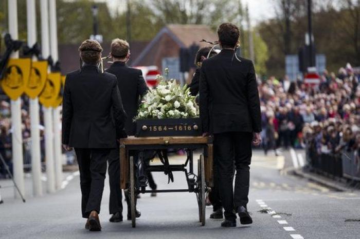 Maggie O’Farrell: "Emociona leer a Shakespeare sabiendo que su hijo muerto le inspiró 'Hamlet"