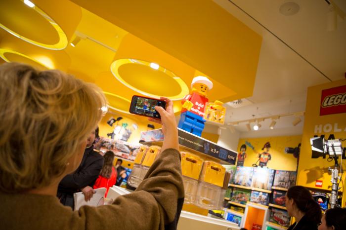 Esto es lo que te encontrarás si visitas la tienda de Lego en Madrid