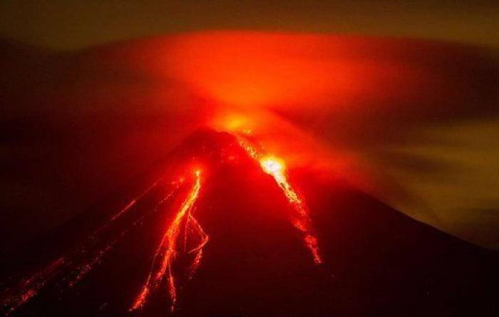 Mira las espectaculares fotos de la erupción del volcán Colima
