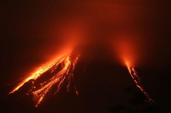 Mira las espectaculares fotos de la erupción del volcán Colima