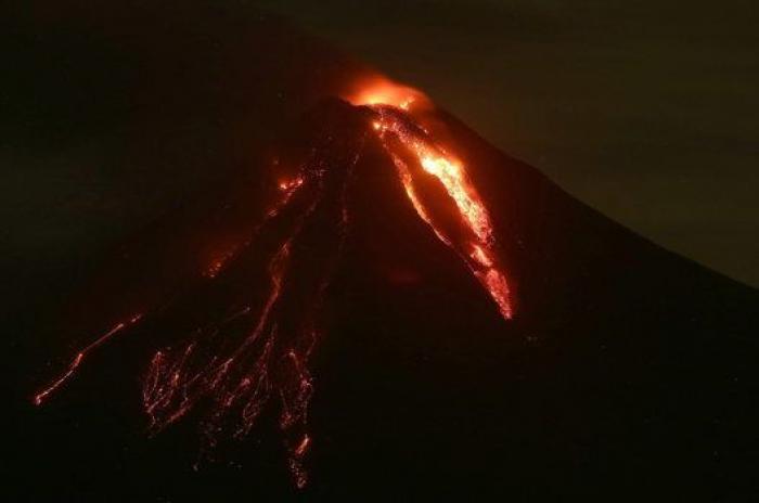 Mira las espectaculares fotos de la erupción del volcán Colima