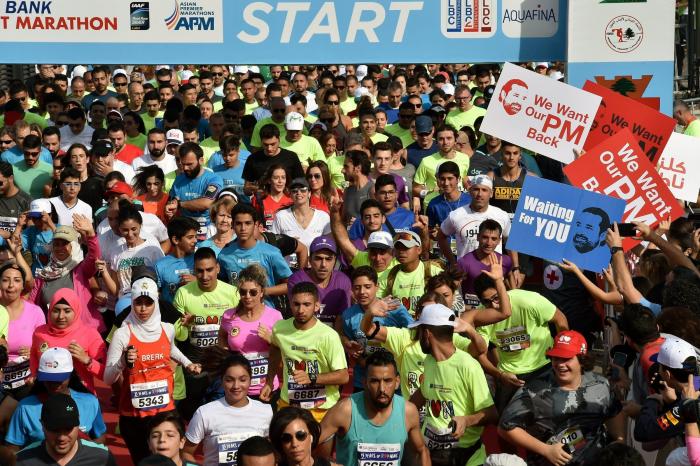 El primer ministro libanés asegura desde Riad que volverá al Líbano "muy pronto"