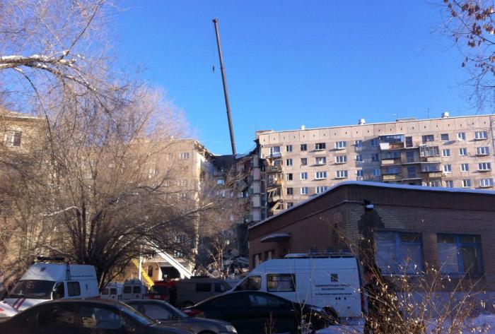 Al menos cuatro muertos y 68 desaparecidos al derrumbarse un edificio en los Urales