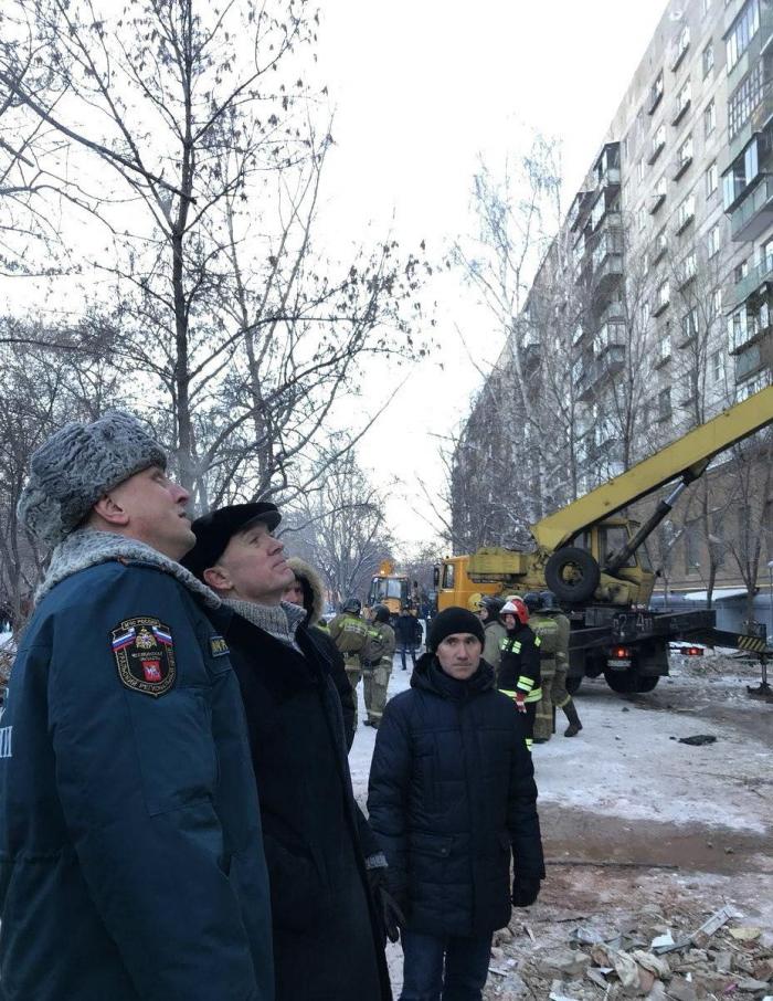 Al menos cuatro muertos y 68 desaparecidos al derrumbarse un edificio en los Urales