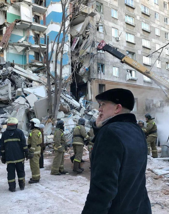 Al menos cuatro muertos y 68 desaparecidos al derrumbarse un edificio en los Urales