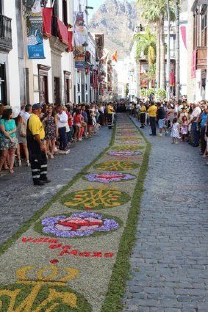 Una mirada sobre la Bajada de la Virgen en La Palma