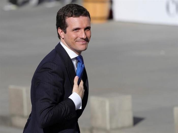 Sánchez asegura que reformar la Constitución es "reforzarla"