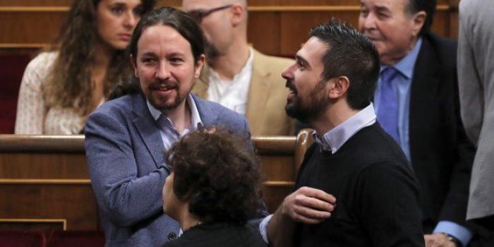 Sánchez asegura que reformar la Constitución es "reforzarla"