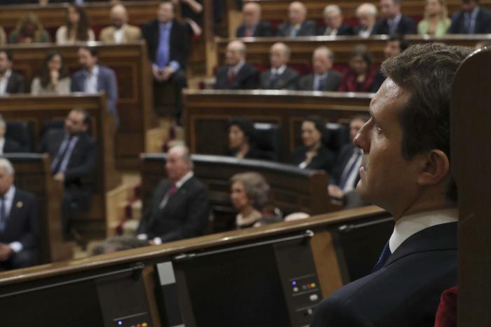 Sánchez asegura que reformar la Constitución es "reforzarla"