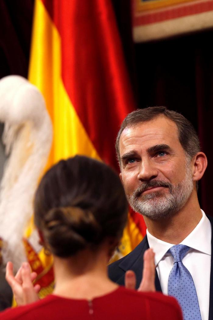 Sánchez asegura que reformar la Constitución es "reforzarla"